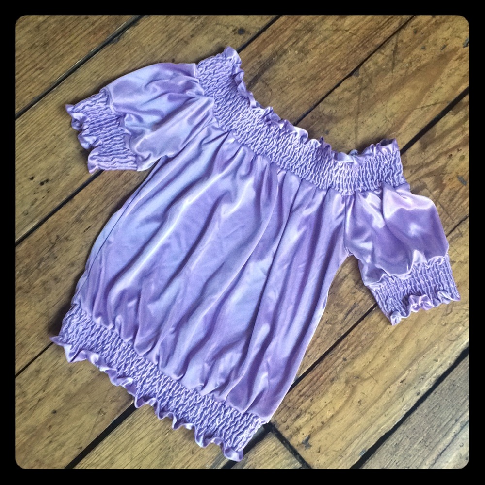 Flirty lilac top